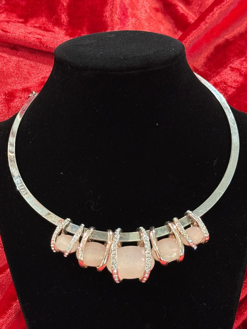 NY New York & Co Silver Rose Quartz Pink Cabochon Collar Necklace